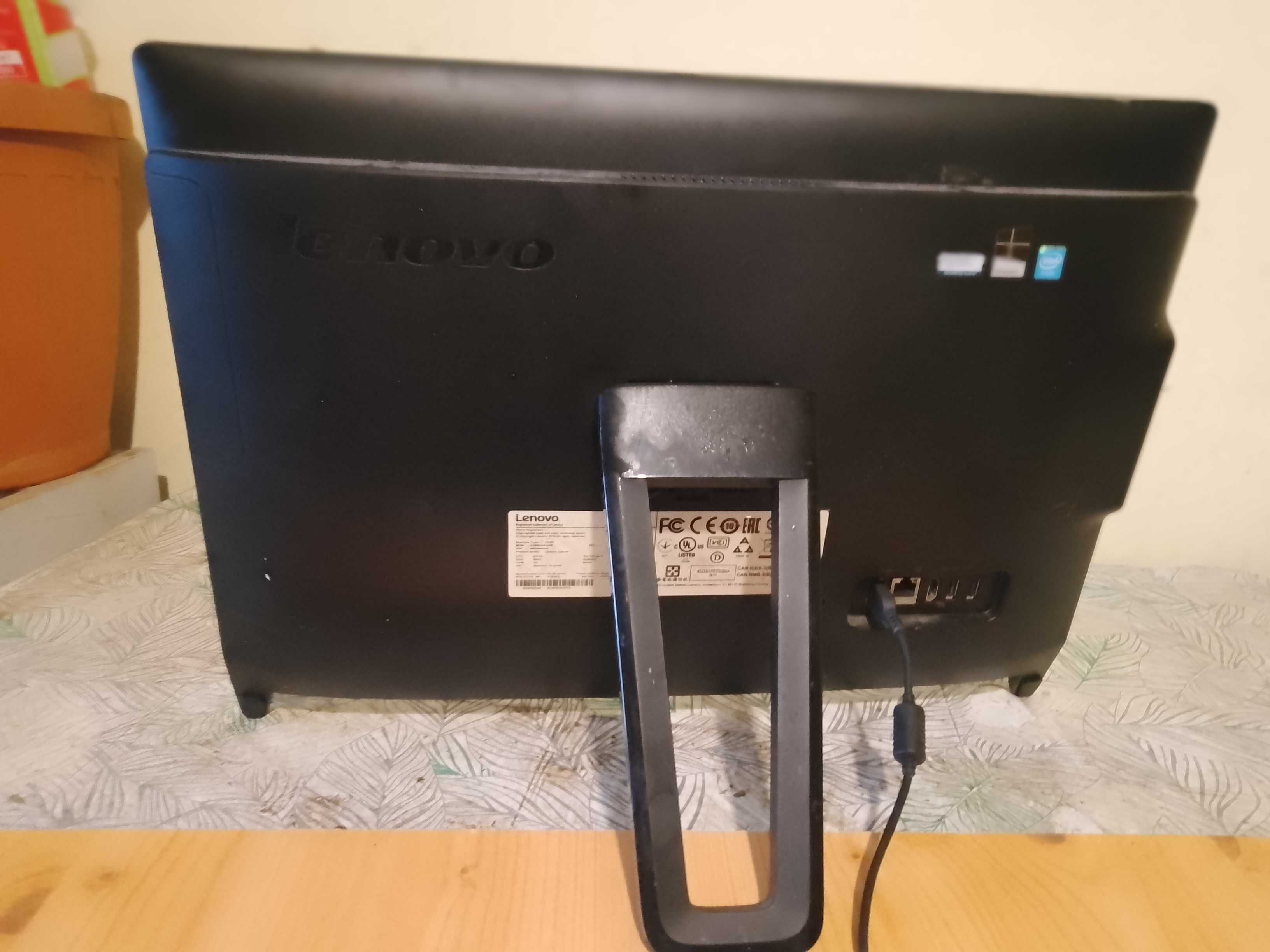 Komputer Lenovo F0BB laptop all on one c20