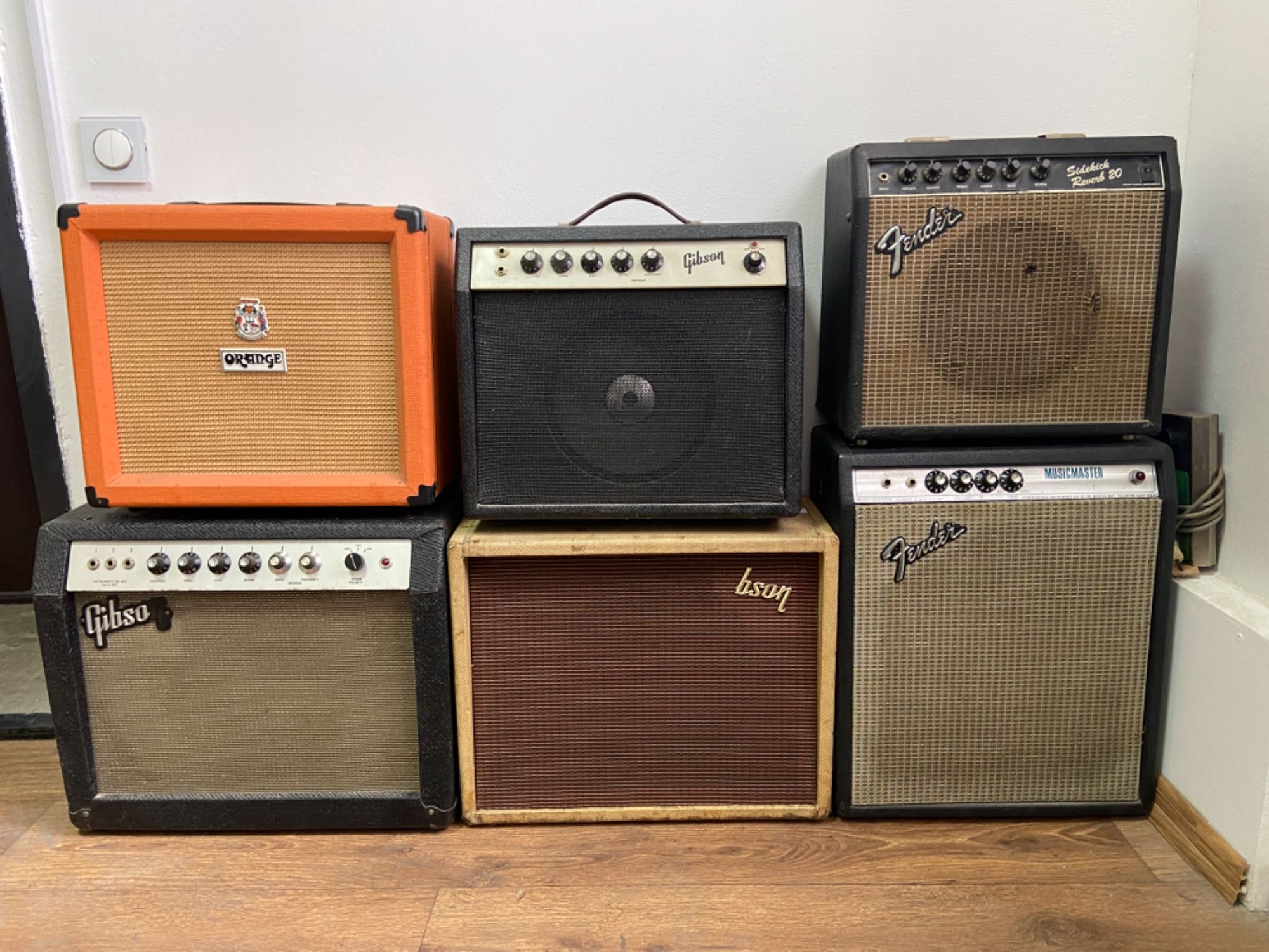 Ще знизив! 6 комбопідсилювачів: Fender, Gibson, Orange 35LDX.