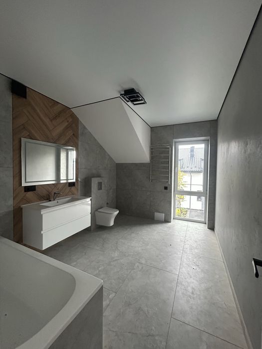 Продаж ТаунХауса з Сучасним РЕМОНТОм