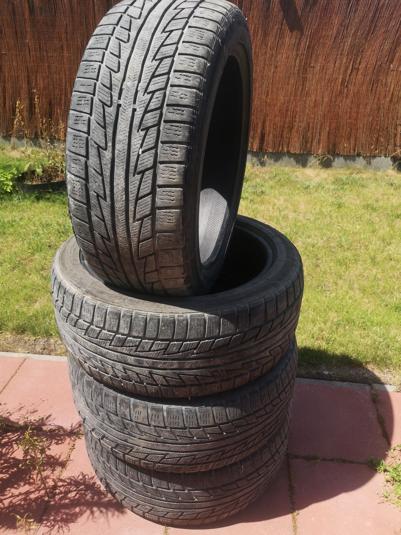 Opony 4szt Nankang SV-2 zimowa 235/45 R18 98V XL M+S