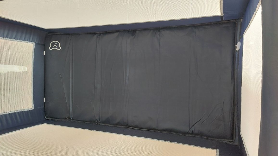 Cama de viagem nova