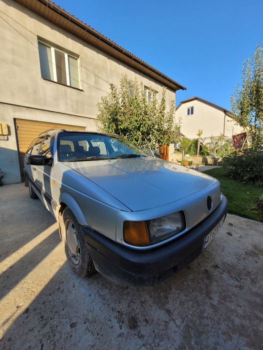 Пасат б3 , в гарному стані.