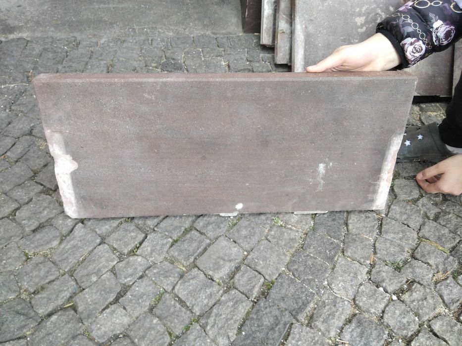 Parapety okienne kamienne