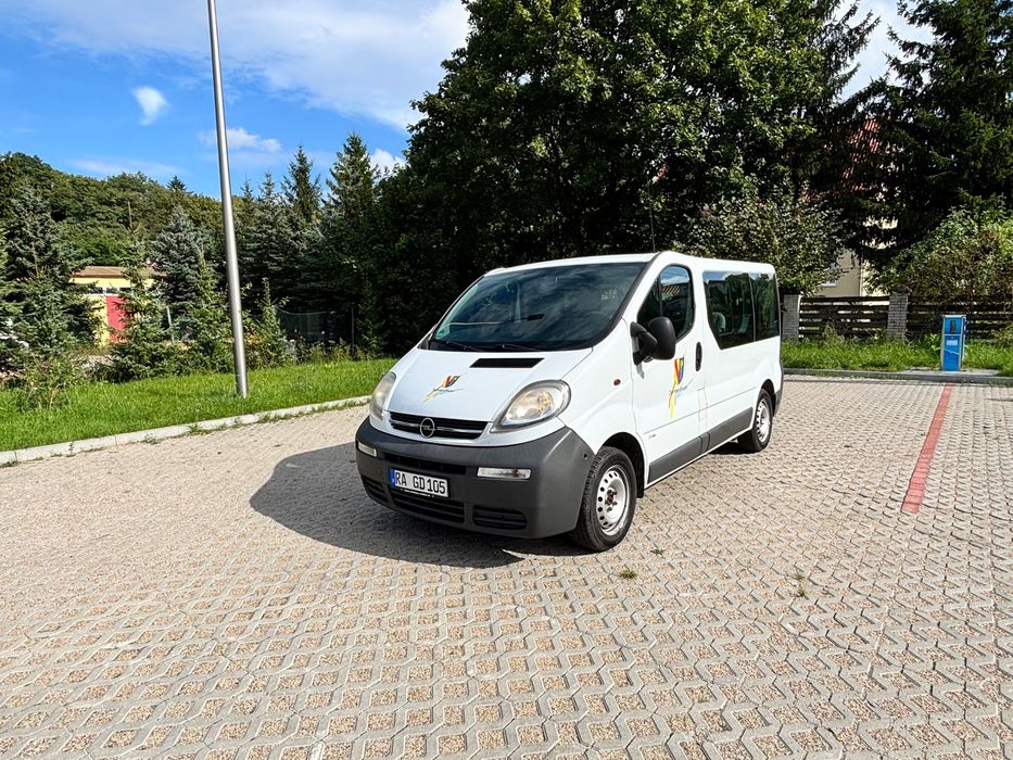Opel Vivaro Nowy akumulator, 9-miejsc siedzących, POTWIERDZONY PRZBIEG