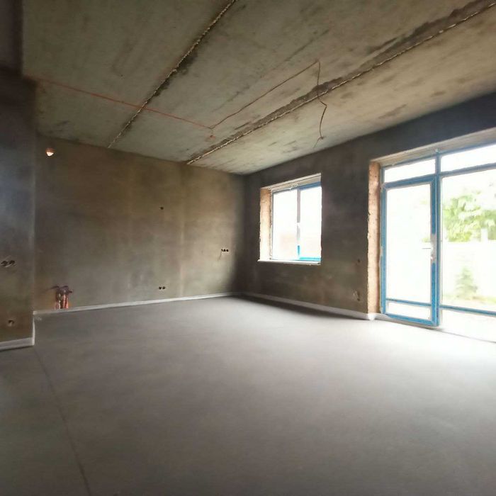 Продаж 2 поверхового будинку з опаленням і ділянкою на 5 соток