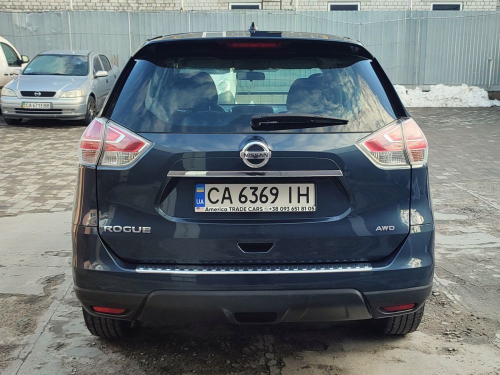 Nissan Rogue нісан рог