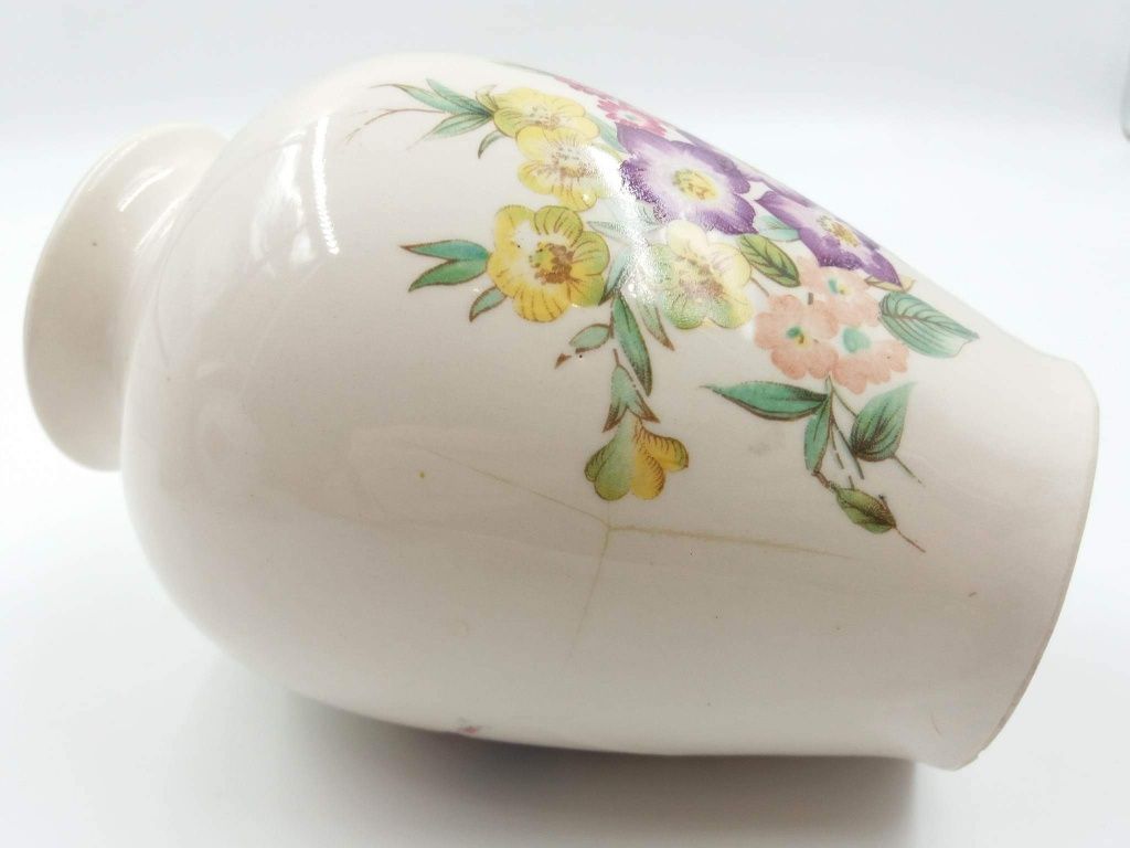 Ładny porcelanowy sygnowany wazon Chodzież PRL