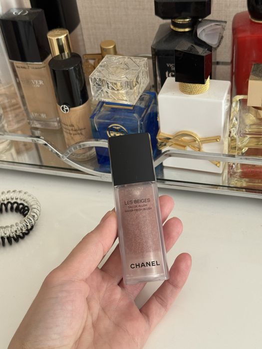 chanel les beiges water-fresh complexion touch