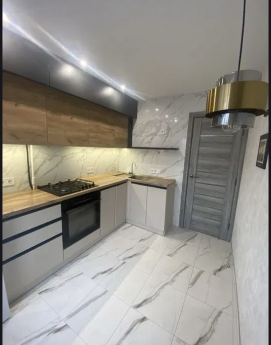 Продам современную 2к квартиру ж/м Левобережный, Караван