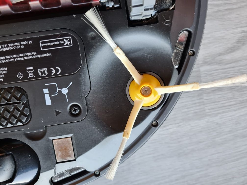 Aspirador Robô IROBOT Roomba 976
4