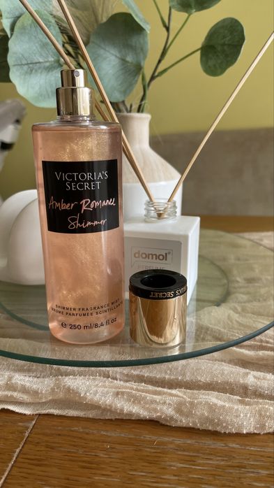 Cпрей Victoria's Secret amber romance з шимером