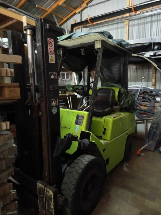 Wózek widłowy Clark LPG