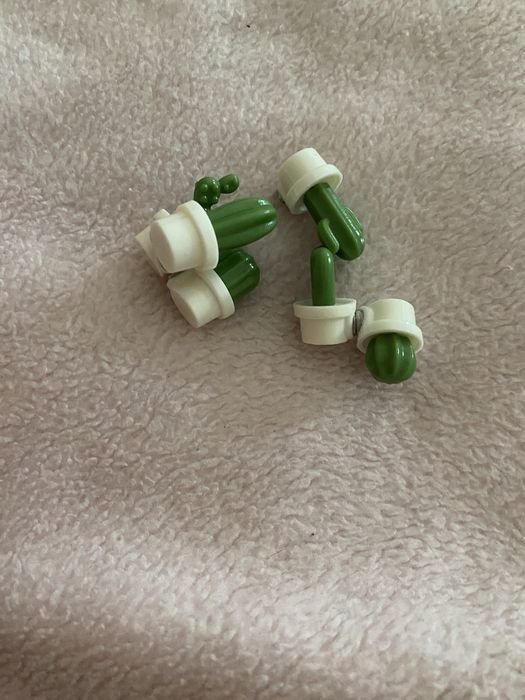Vasinhos com cactos mini