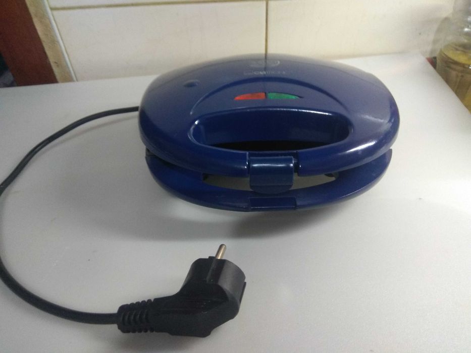 Сендвічниця CLATRONIC