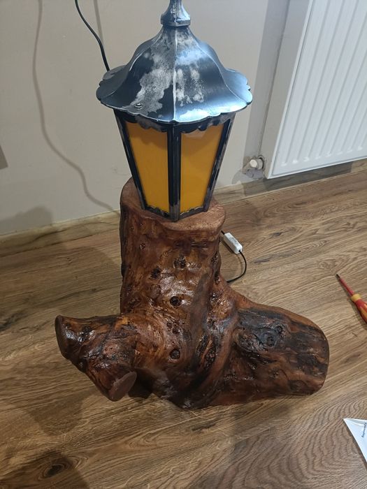 Lampa nocna stojąca