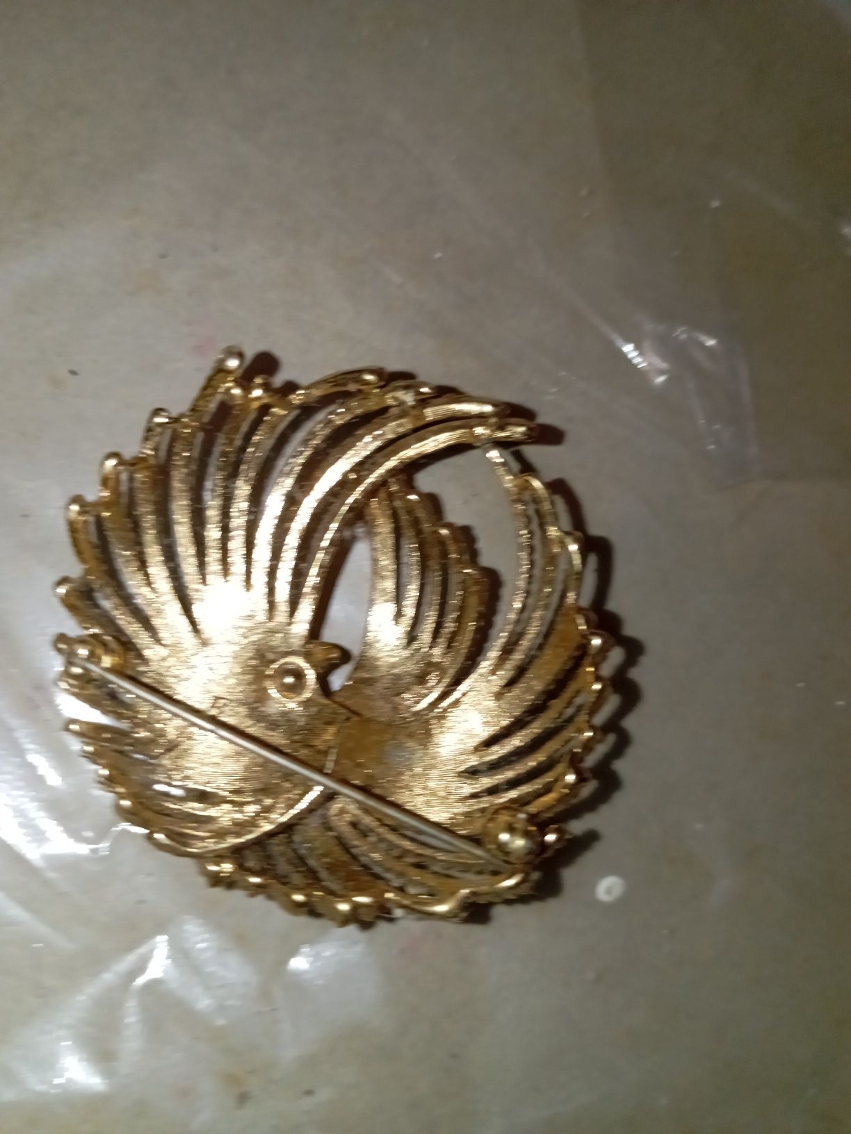 Presente de natal Alfinete vitage de senhora com marca do alfinete