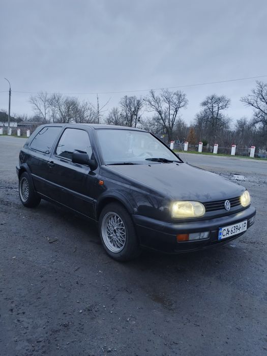 Продаж авто Volkswagen Golf lll