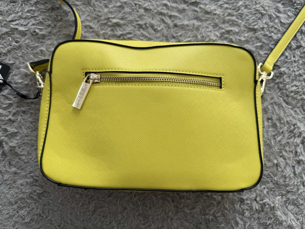 Ochnik torebka na ramię listonoszka cross body limonkowa nowa z metką
