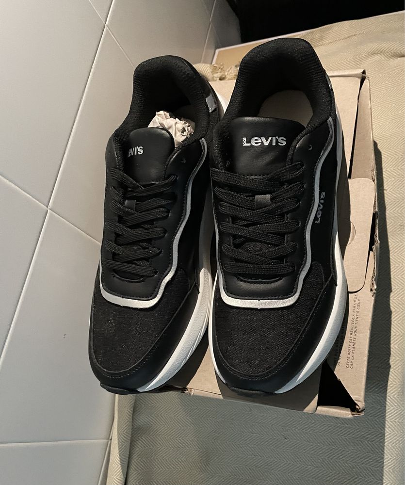 Tenis Levi’s nr 39 unissexo