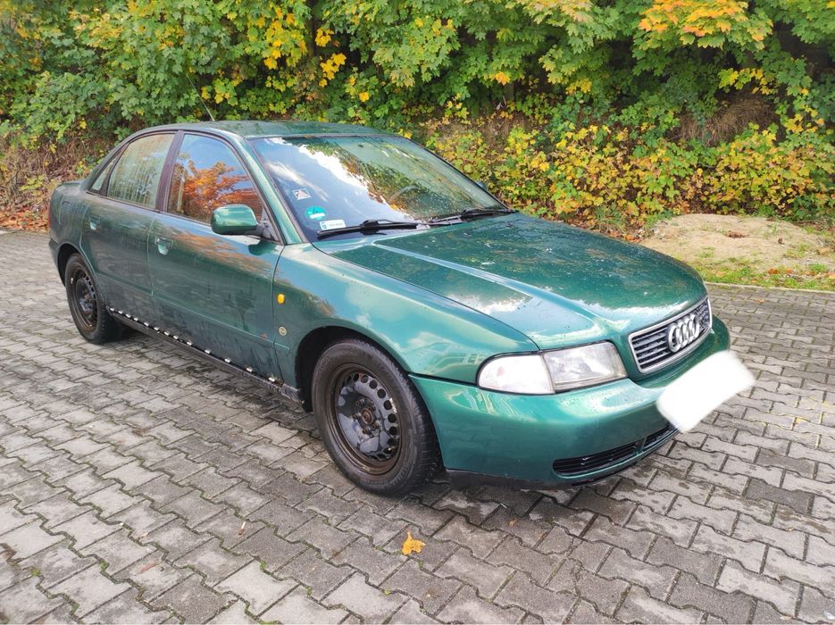 Audi A4 sedan 97r zadbany ważne O.C i przegląd