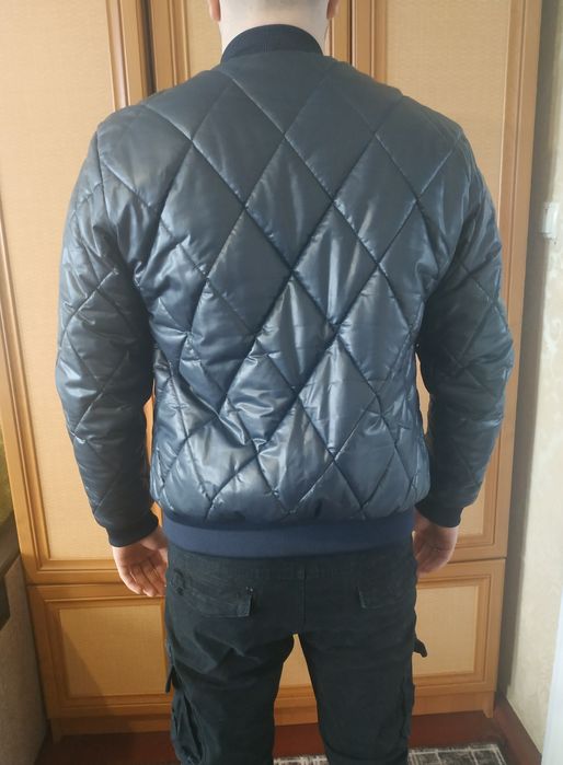 Курточка чоловіча бомберка