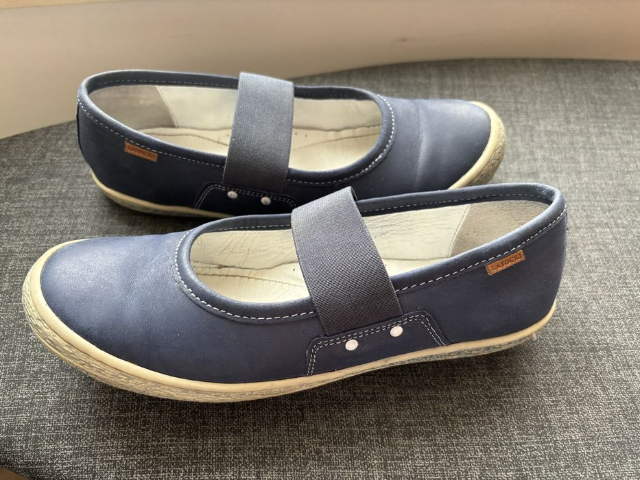 Buty galowe Lasocki roz 35