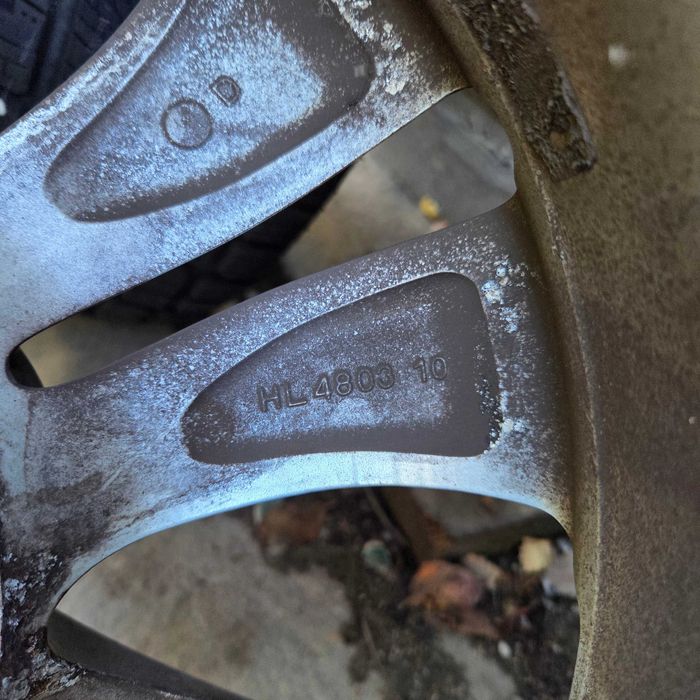 4x KOŁA ALUMINIOWE HONDA CR-V opony zimowe 225/65R17 2024r 8mm