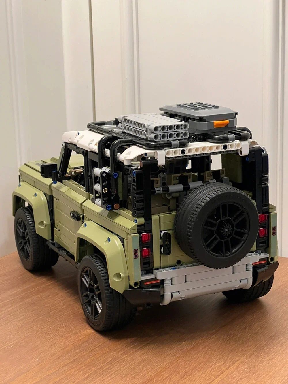 Klocki Land Rover Defender 1:8 model 42110 prezent zabawka