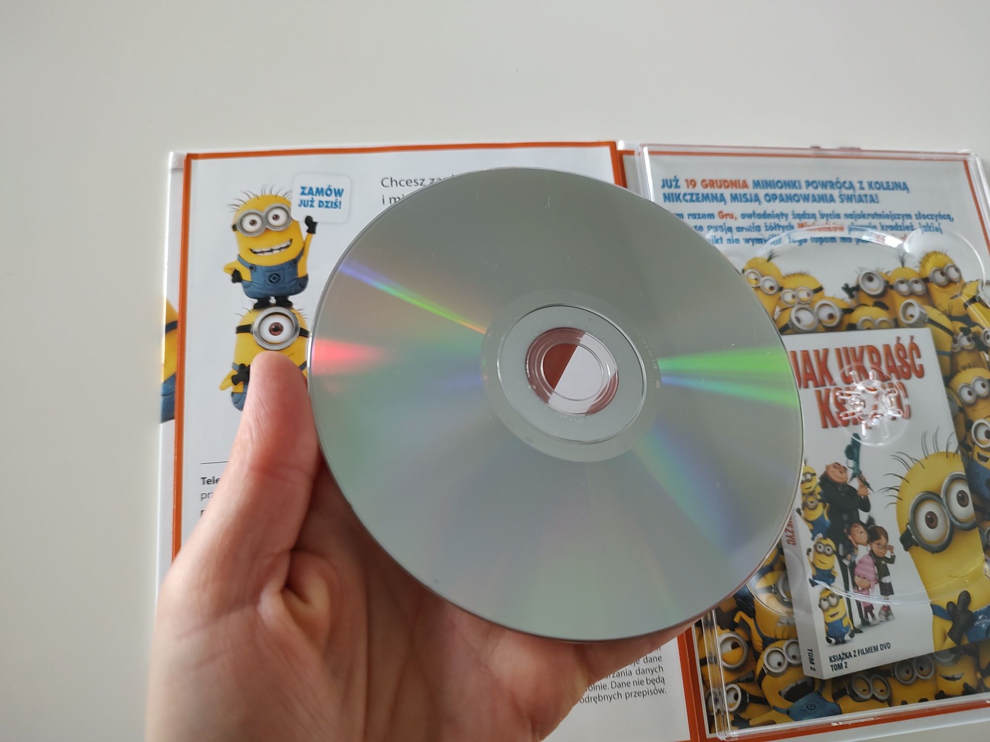 Minionki rozrabiają - film DVD płyta + książeczka