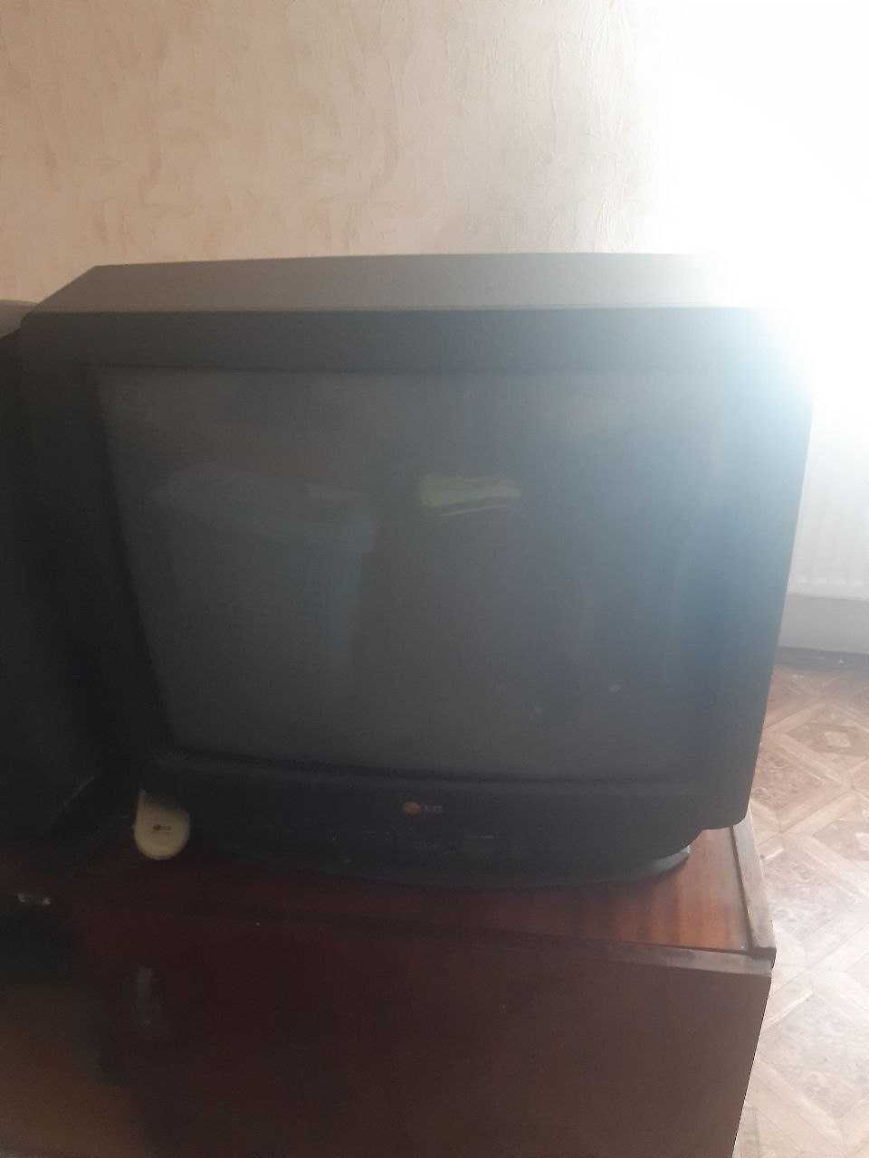 Телевизоры PHILIPS и LG
