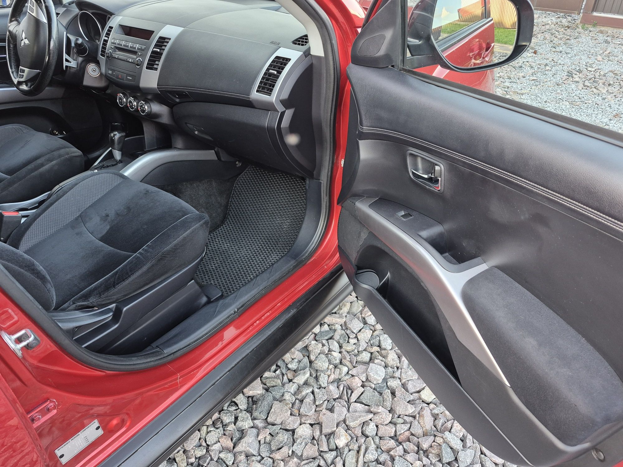 Mitsubisi outlander