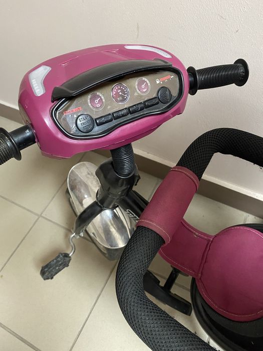 Продам велосипед с родительской ручкой