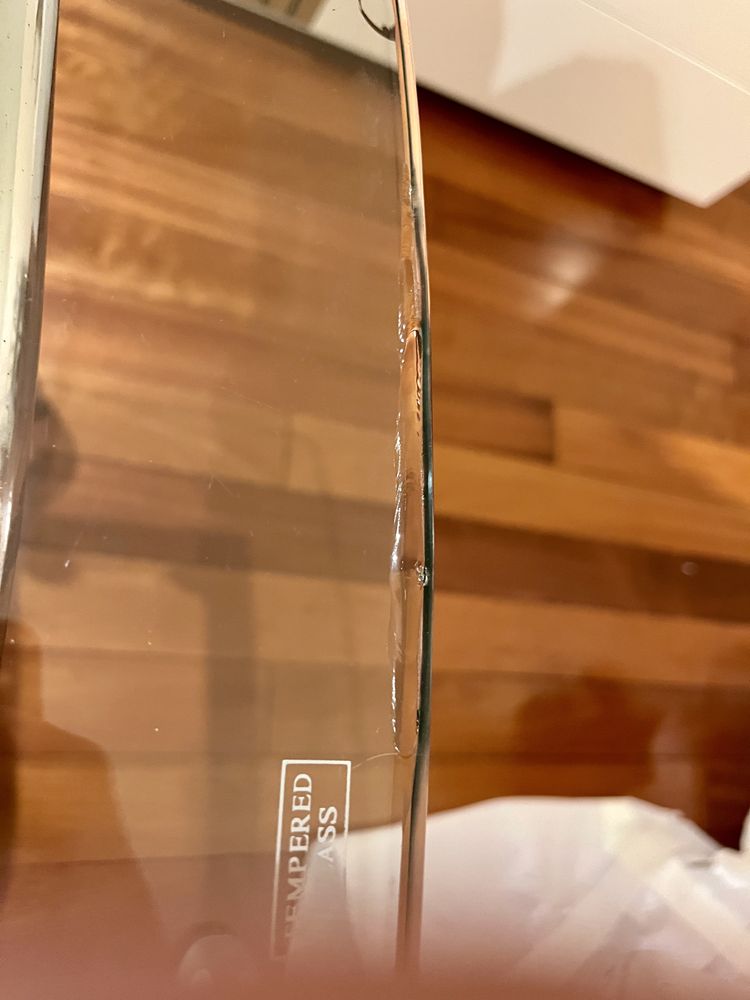 Vendo mesa bonita de vidro
