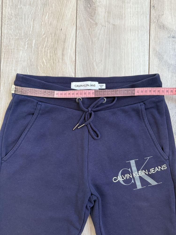 Костюм чоловічий Calvin Klein XS-S