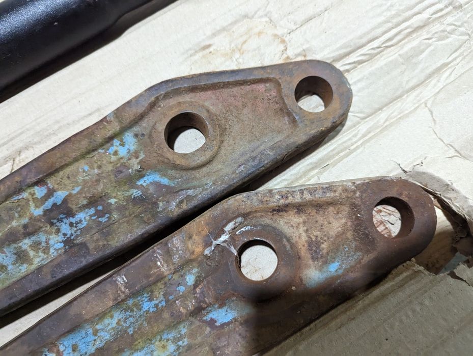 Навеска МтЗ 82 Раскос вінт поперечина Навіска МТЗ подовжувач тяга МТЗ