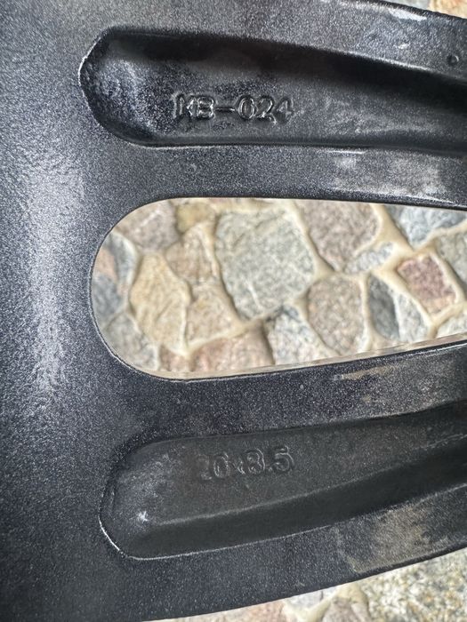 Продам комплект дисків з резиною