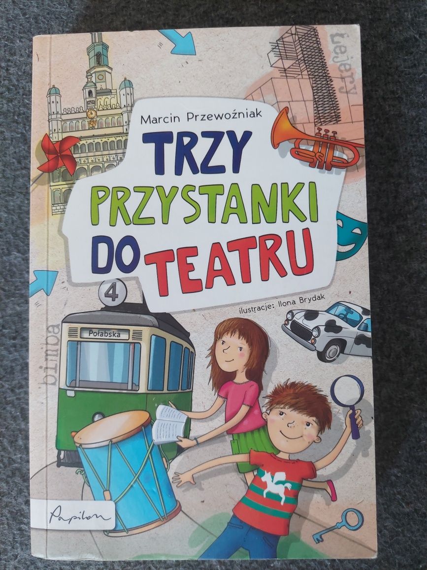 Trzy przystanki od teatru