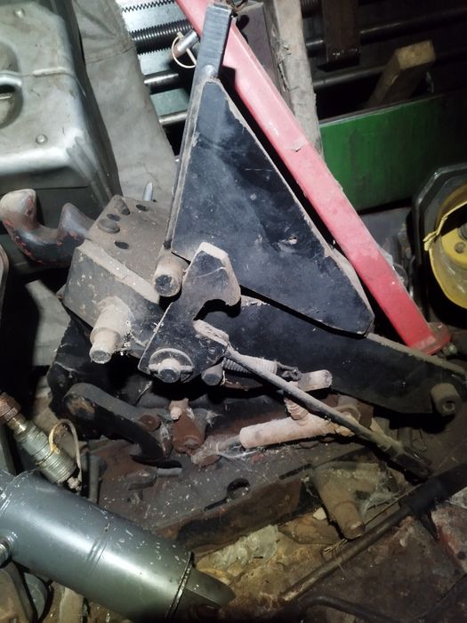 case 3210, 3220, 3230, 4210, 4220, 4230, 4240 zaczep dolny