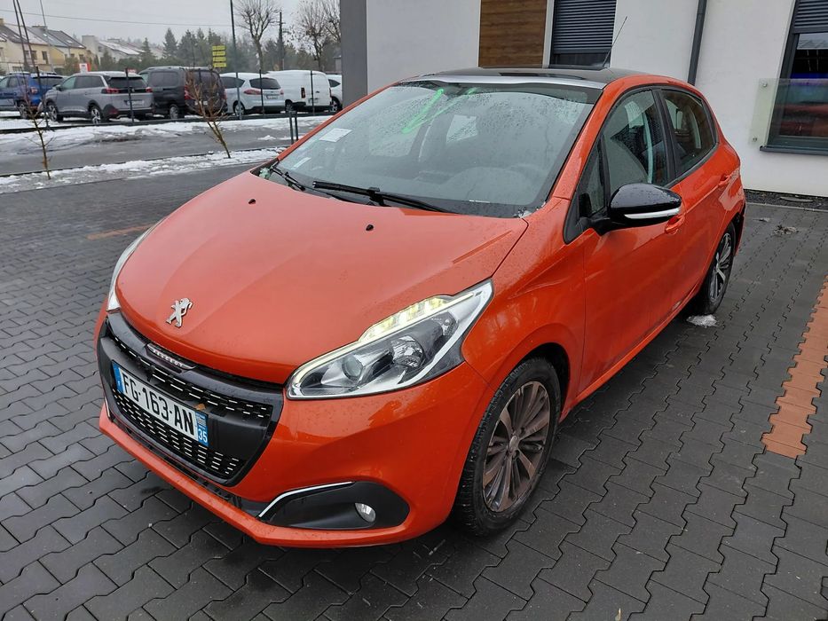 Peugeot 208 Panorama Kamera Klimatronik Podgrzewane fotele