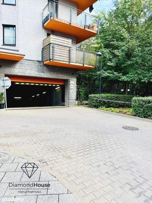 Sprzedam miejsce parkingowe w garażu podziemnym