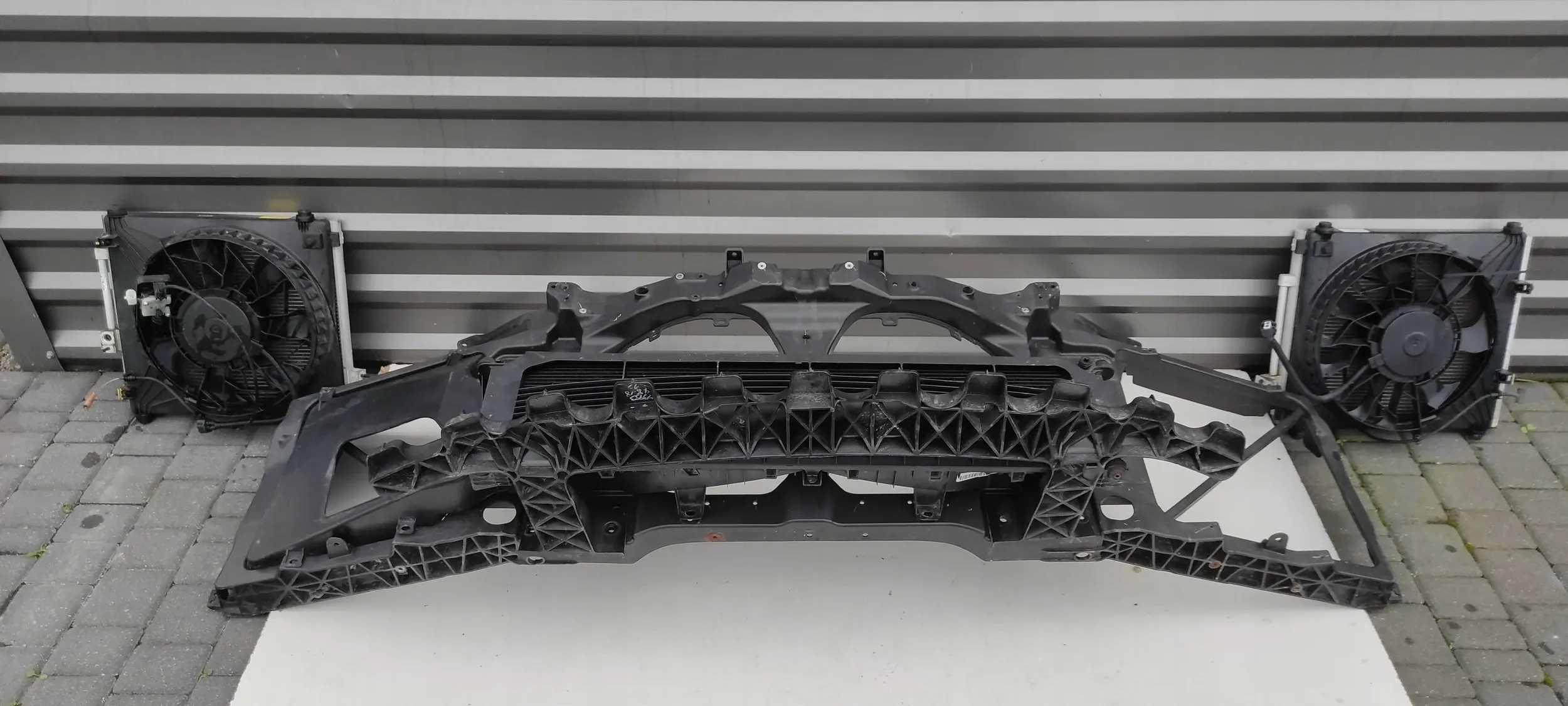 Tesla Model S - радіатори, вентилятори, дифузори - рестайл дорестайл