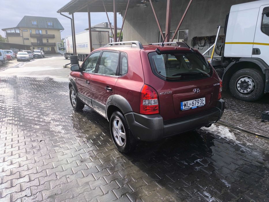 Hyundai tuson 2.0 LPG 4x4