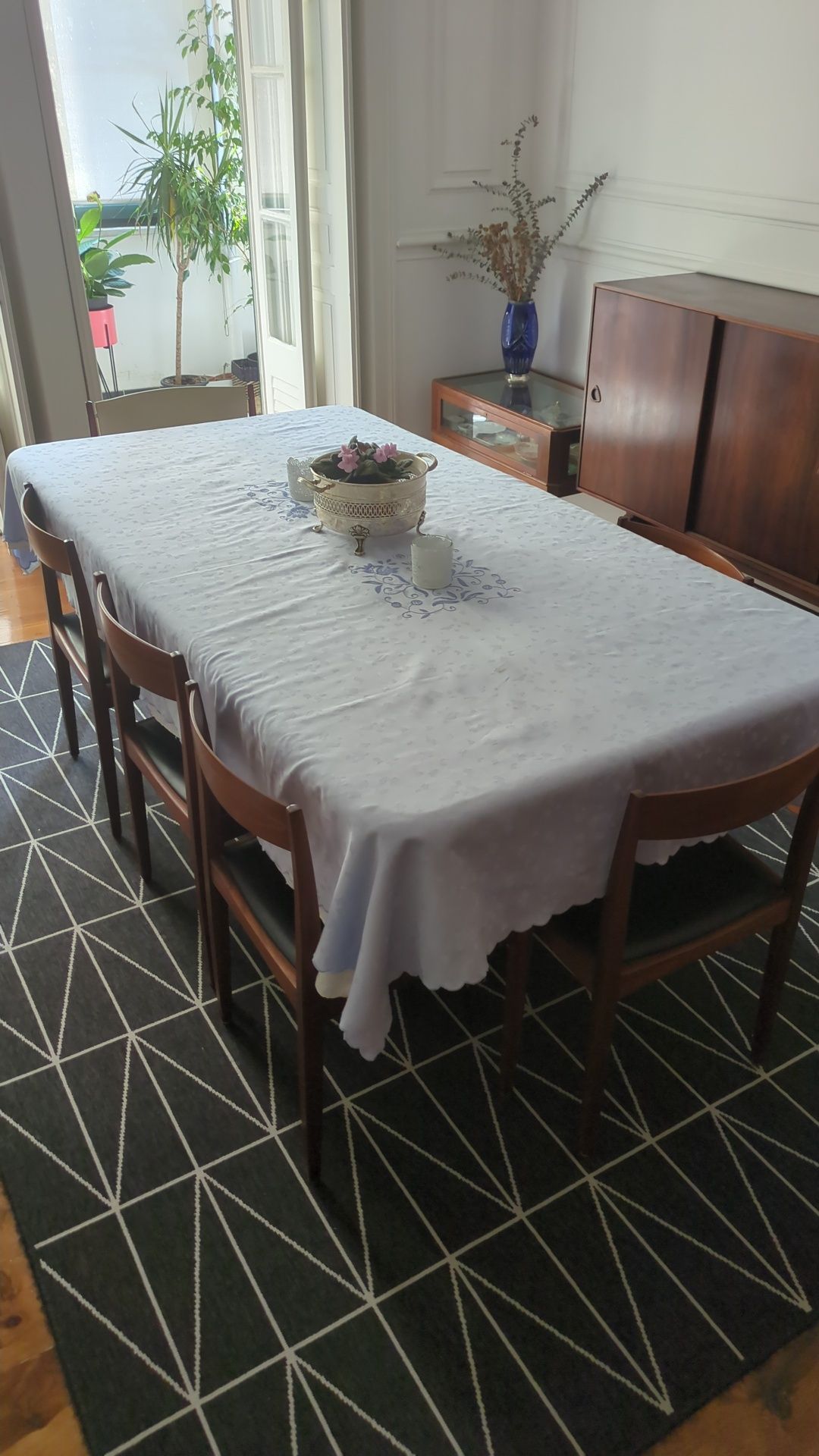 Mesa de Jantar em ótimo estado