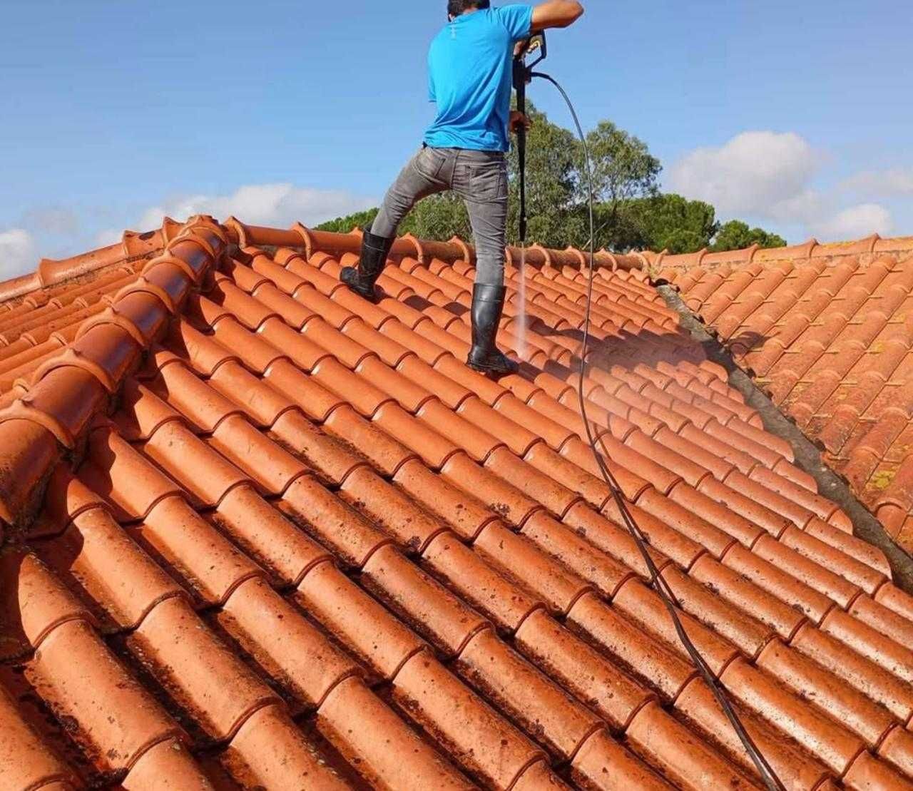 Limpeza de Telhado | Restore Your Roof – High-Pressure Cleaning
