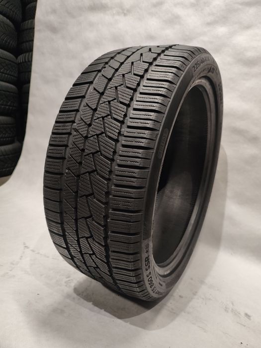 Continental  225/40 R18 WinterContact Ts 860 S SSR*  6,58mm **Dot 24*