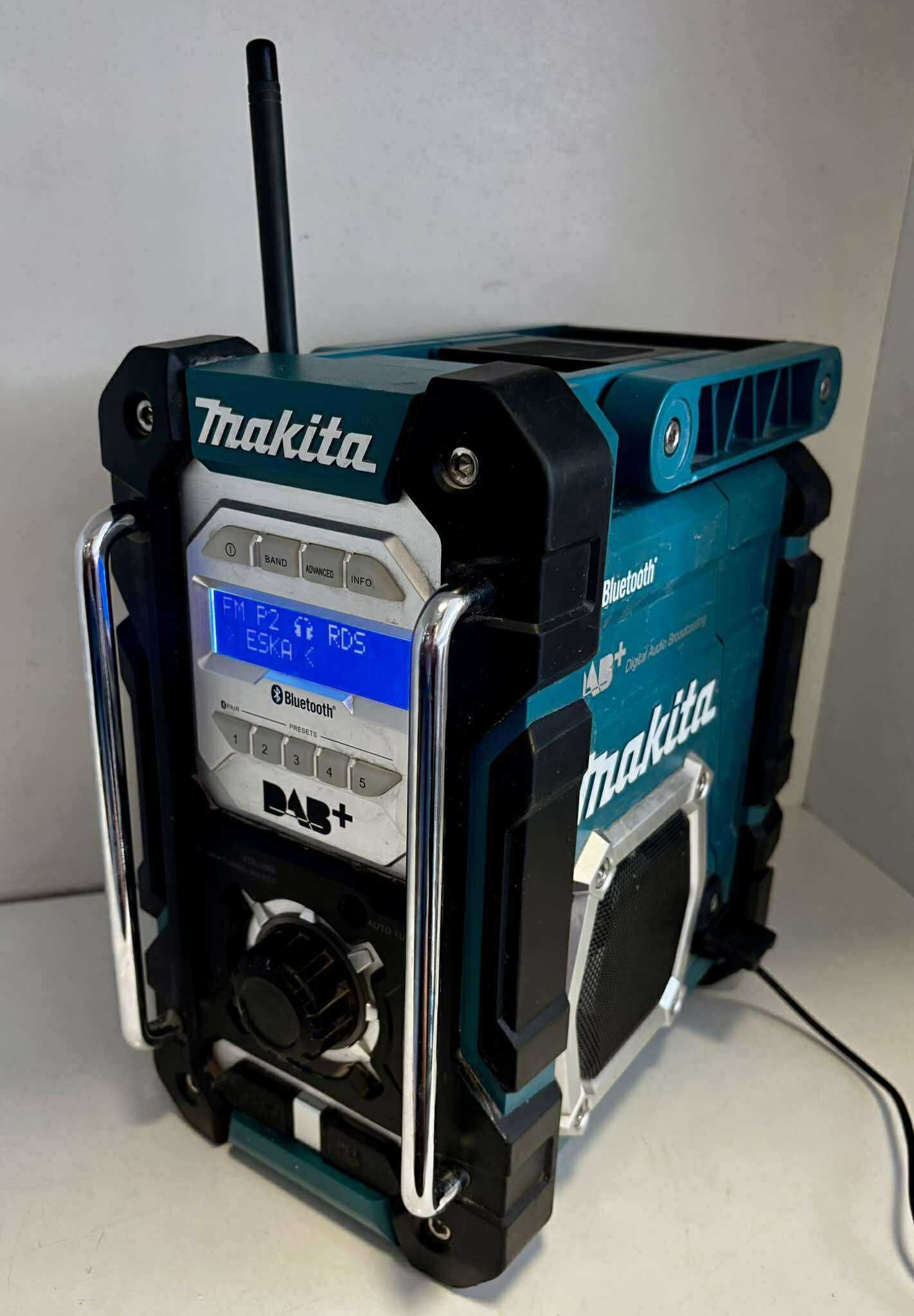 Radio budowlane MAKITA DMR 112 + Pud., zasilacz