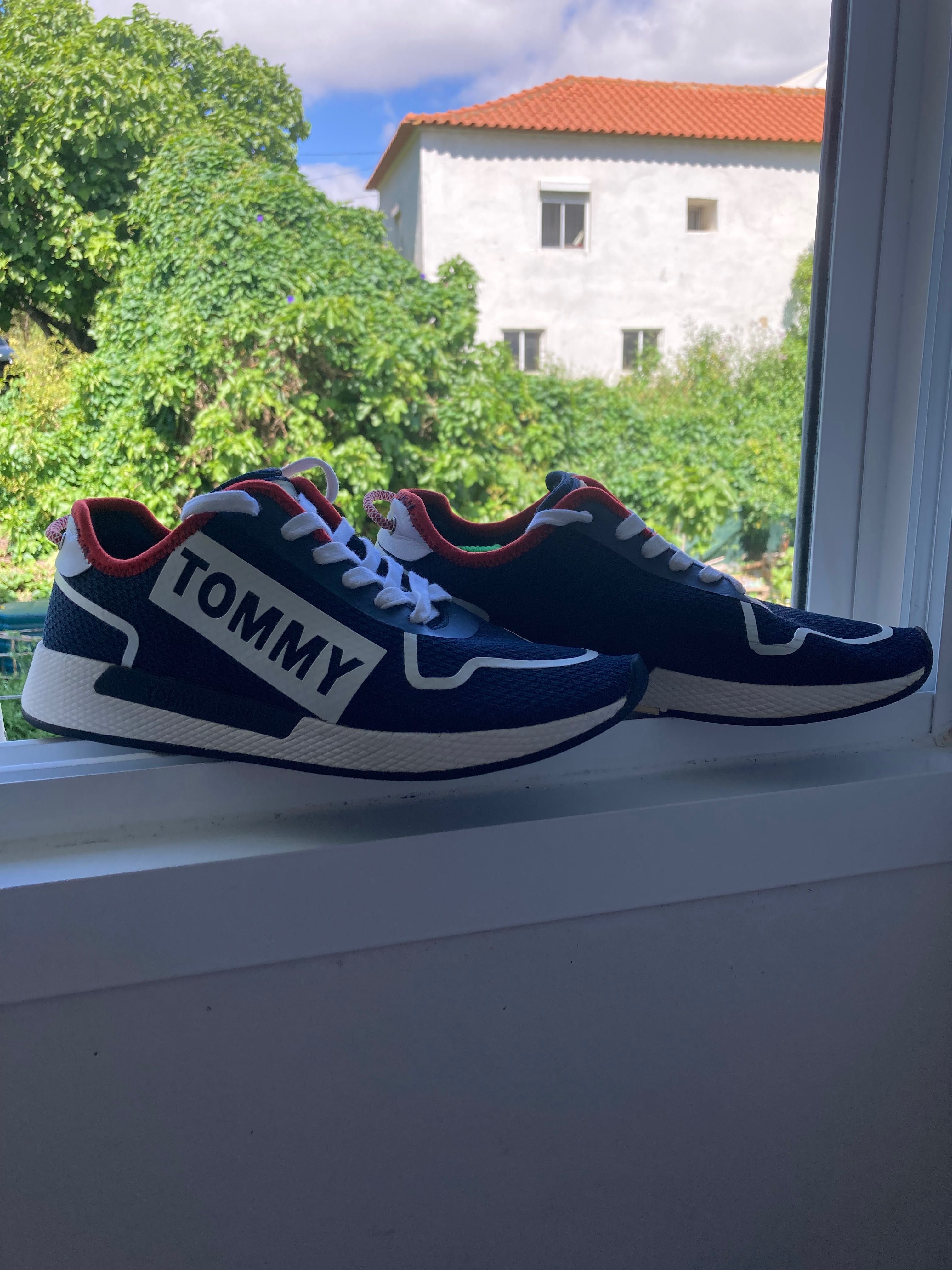 Tommy jeans x Adidas