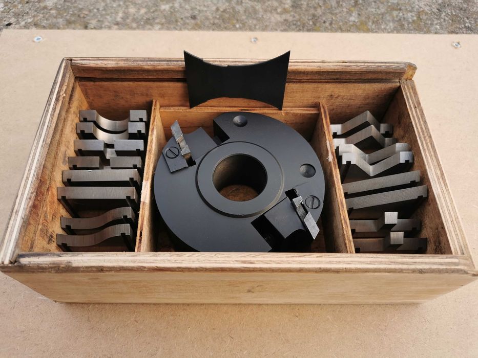 FREZ Głowica do drewna FABA Baboszewo z wymiennymi nożami HSS