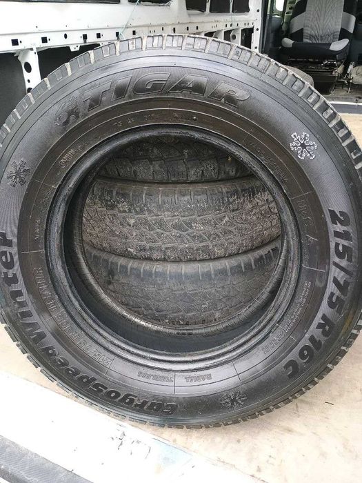 Покришки б/у _ 215/75 R16C 113/111R Tigar CargoSpeed Winter (4шт)
