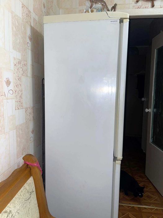 Холодильник Атлант MXM 162, двухкамерный, неисправный